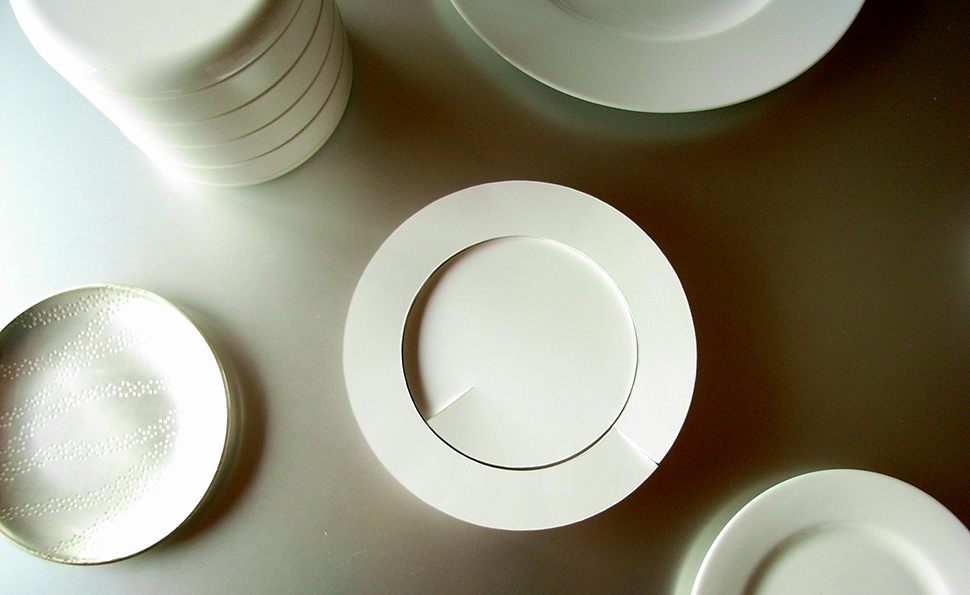 陰影によって長針、短針を表している。