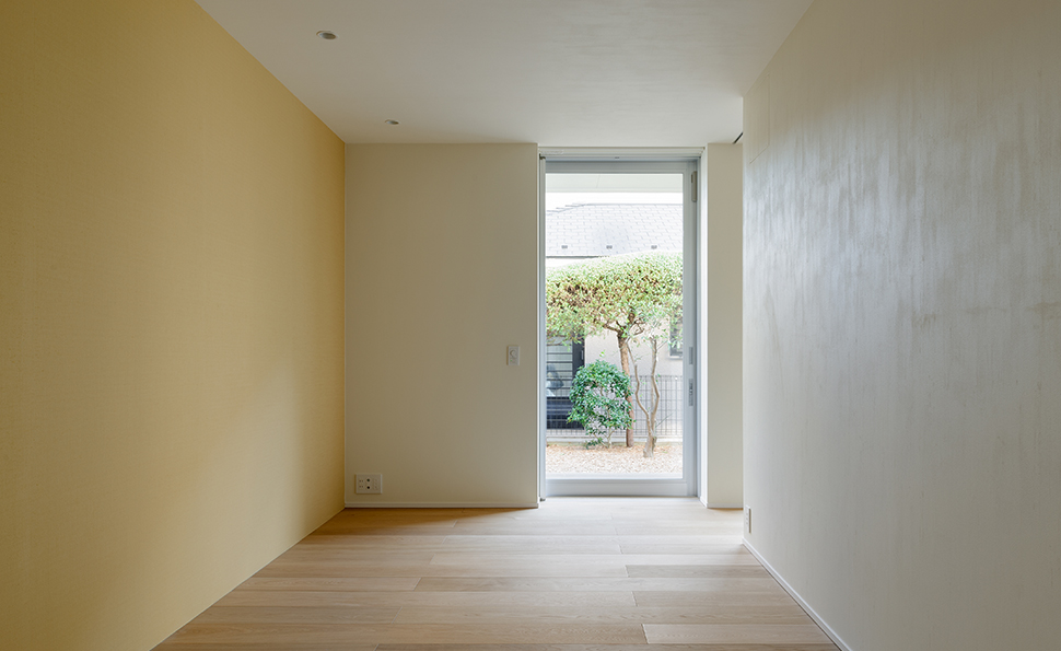 黄色の布壁紙はお子様の好きな色 黄色の布壁紙はお子様の好きな色