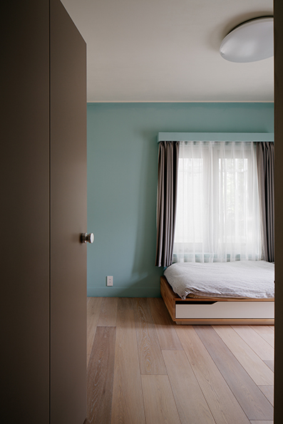 子供部屋1　好きな色を壁面に