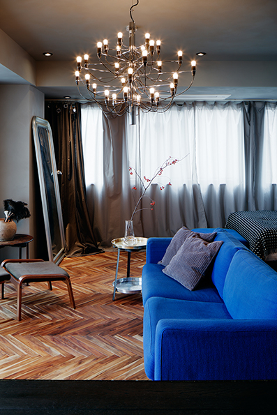 キッチンからリビング側を見る キッチンからリビング側を見る