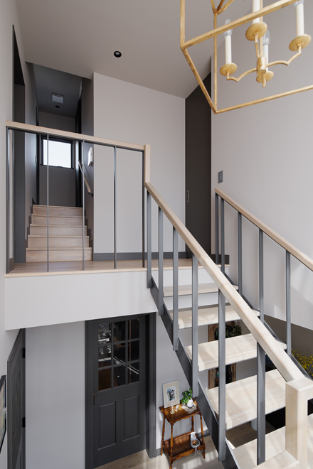 階段室から　2階はスキップフロアーになっている