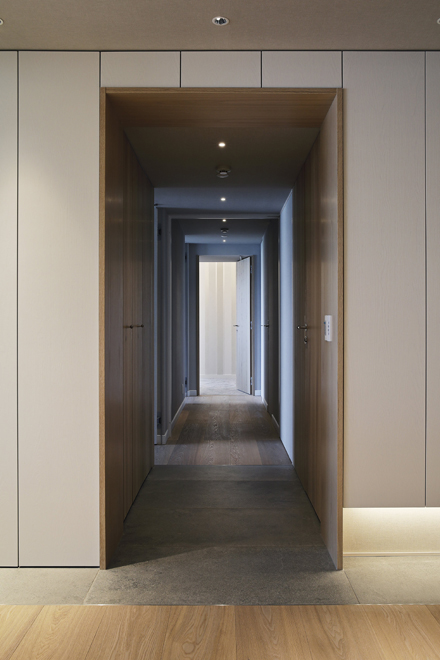 各個室への廊下