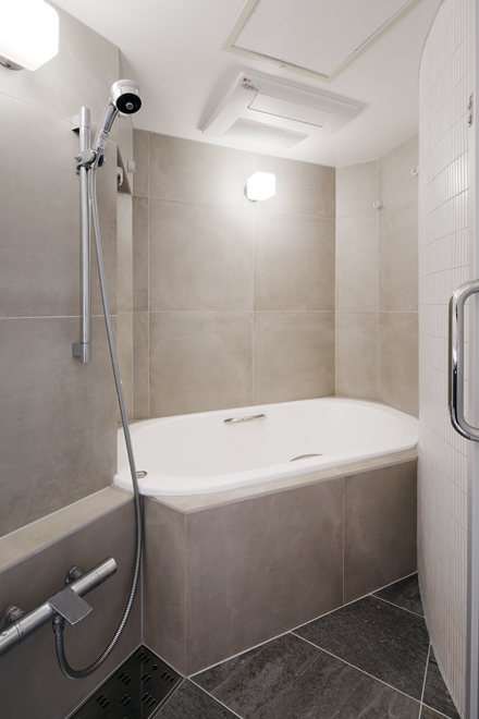 在来工法で造作したオリジナル浴室 在来工法で造作したオリジナル浴室