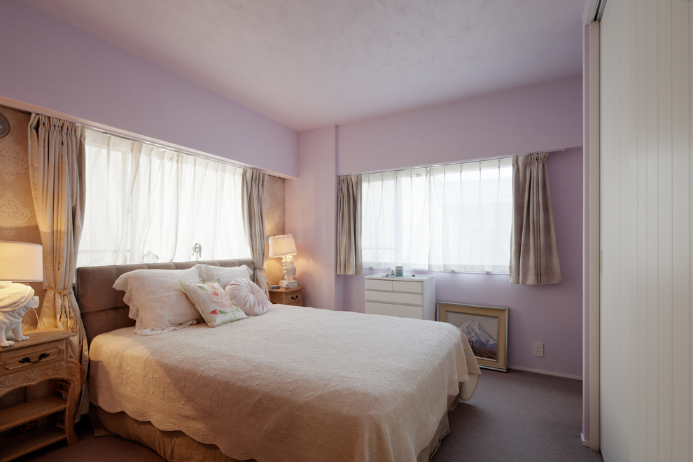 主寝室　右奥からWICにもアクセスができる