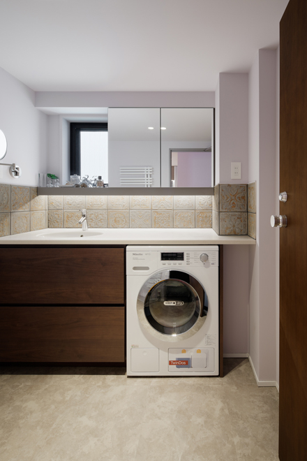 洗面台　ビルトイン洗濯機を設置